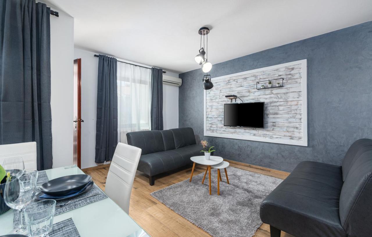 Apartments Ariana Умаг Екстериор снимка