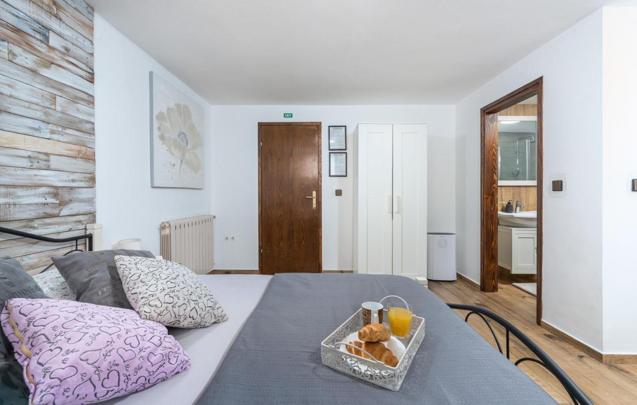 Apartments Ariana Умаг Екстериор снимка